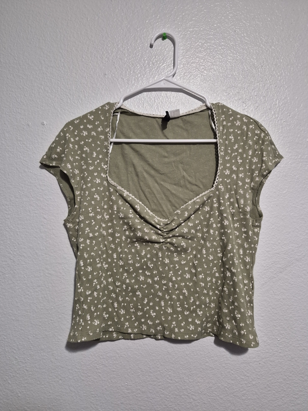 H&M Olive Green Floral Crop Top